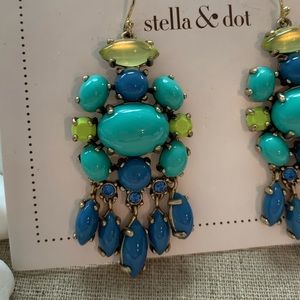 🆕 Stella & Dot Aviva Chandelier earrings